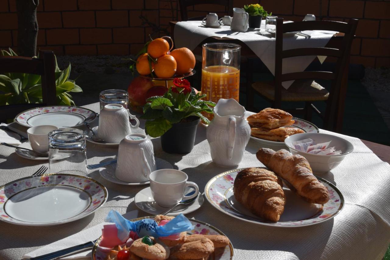 Bed and Breakfast Su Fassoi Càbras Esterno foto