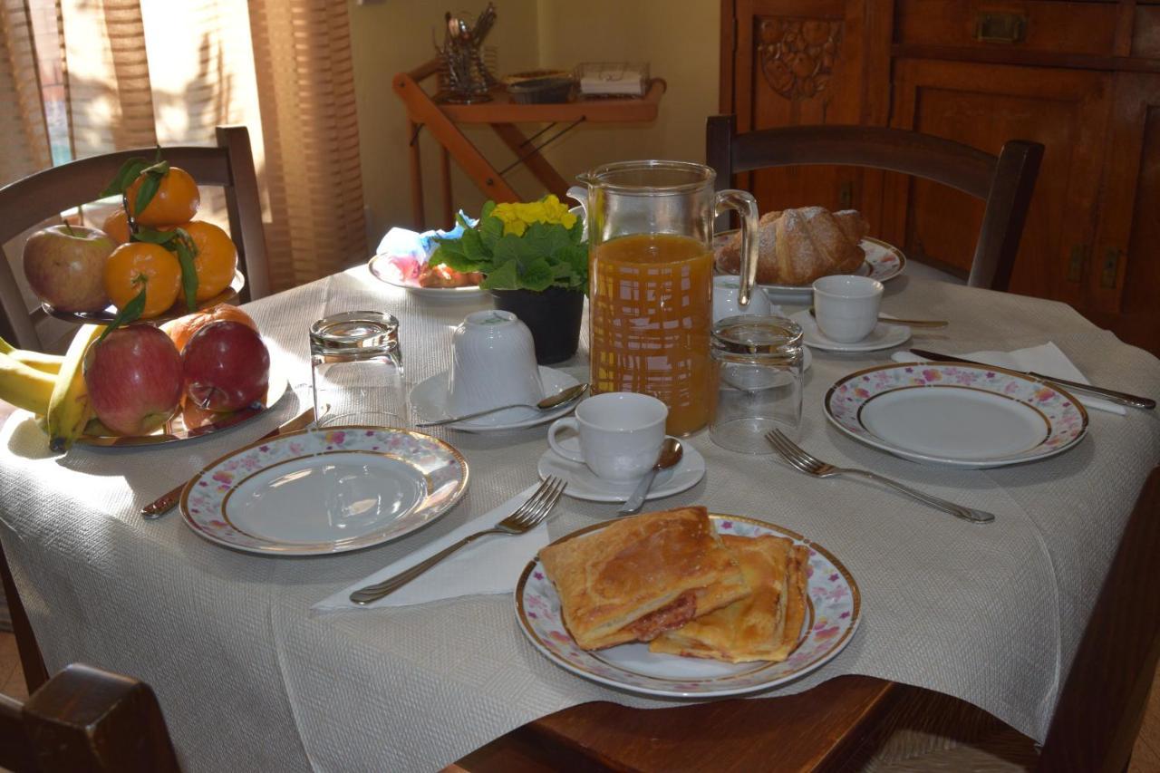 Bed and Breakfast Su Fassoi Càbras Esterno foto
