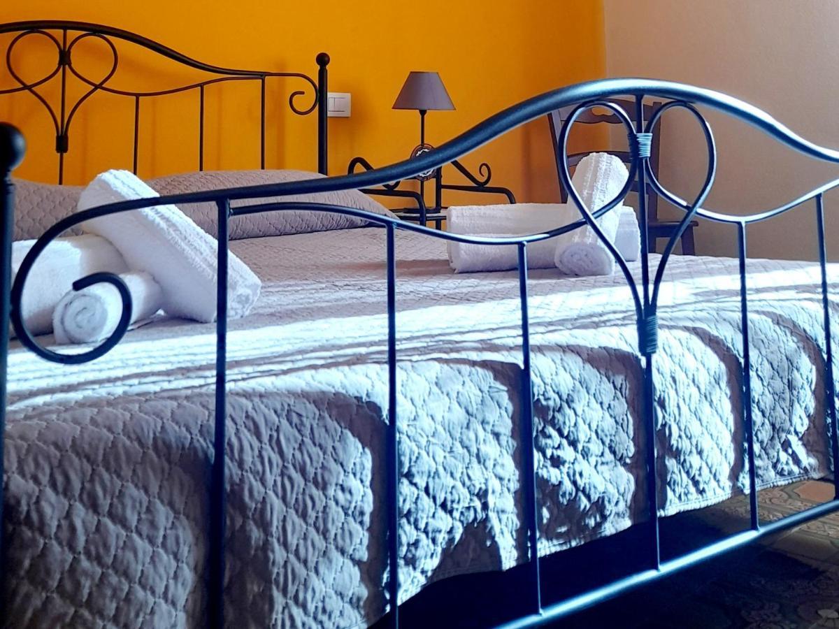 Bed and Breakfast Su Fassoi Càbras Esterno foto