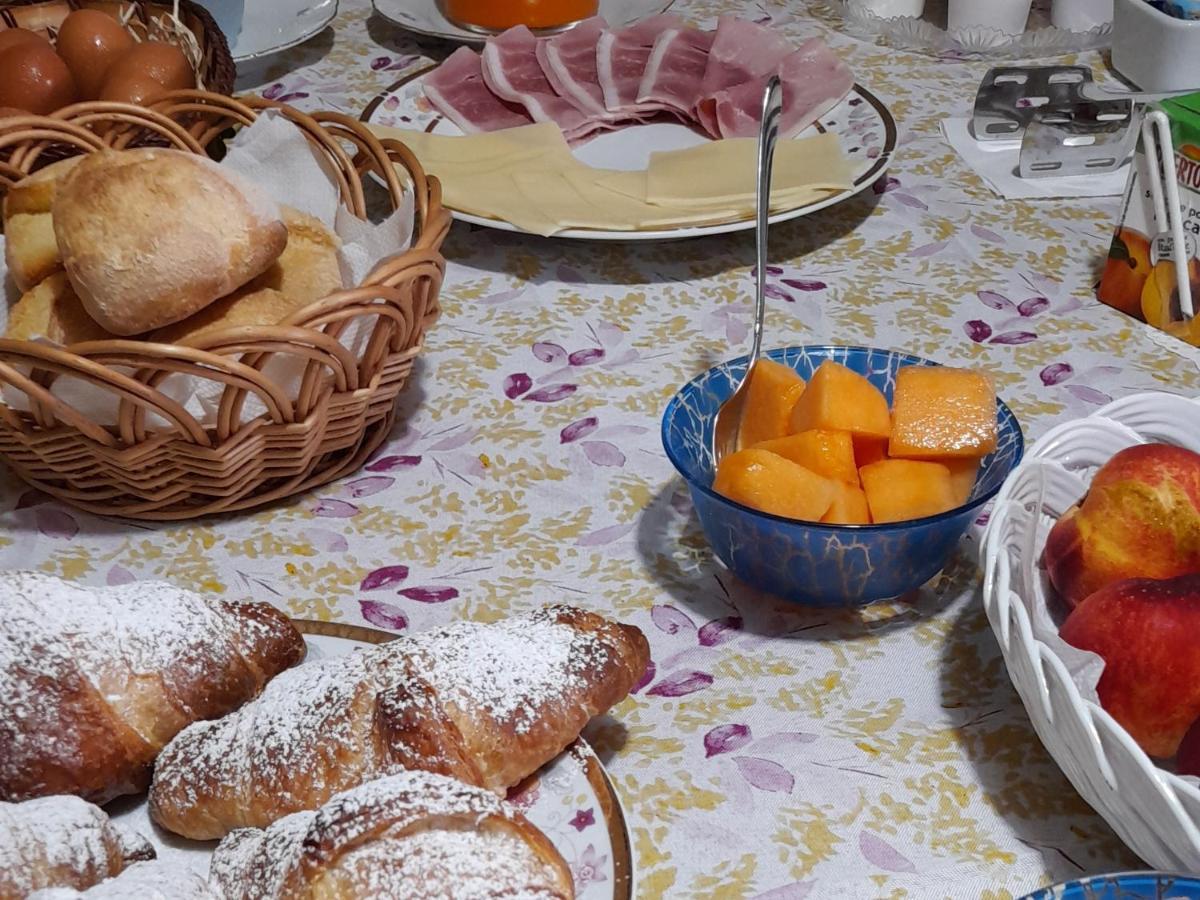 Bed and Breakfast Su Fassoi Càbras Esterno foto